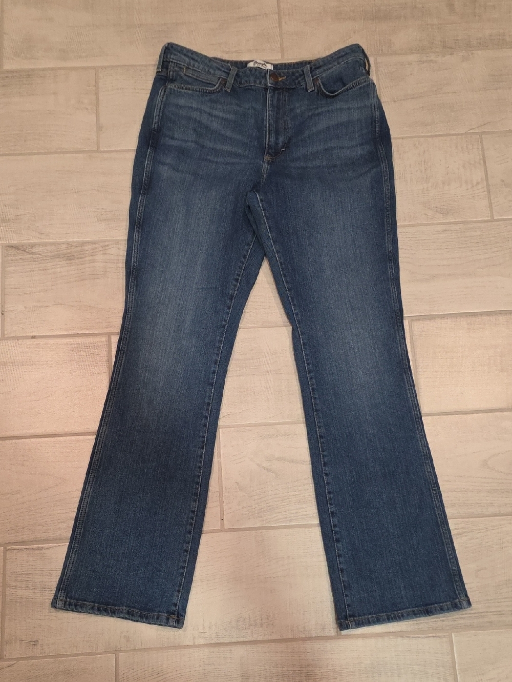Wrangler Retro High Rise Boot Women's Size 32x34 Medium Wash Stretch